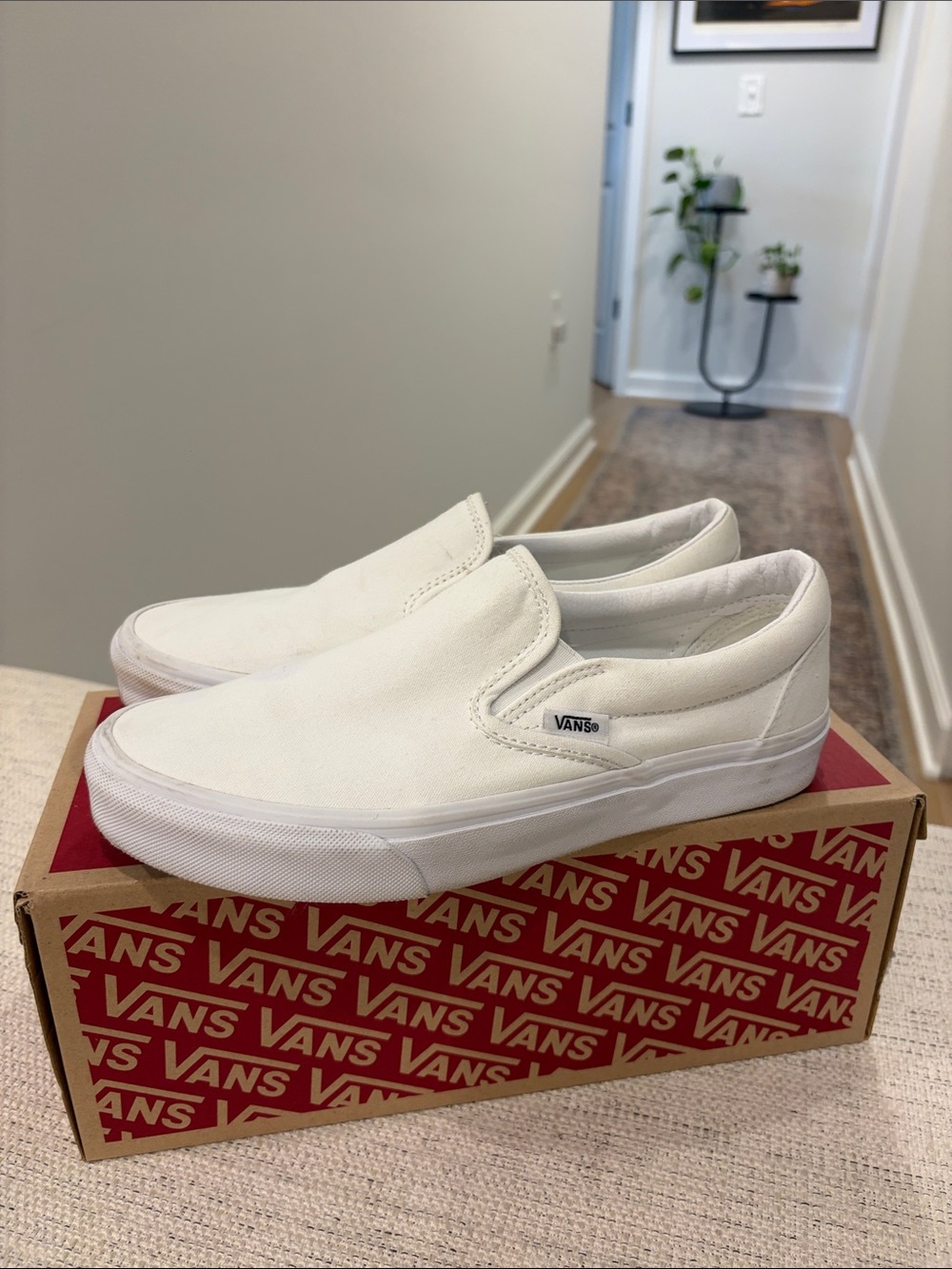 Vans Classic Slip-On True White Canvas Sneakers – Women’s Size 8 - Picture 2 of 9